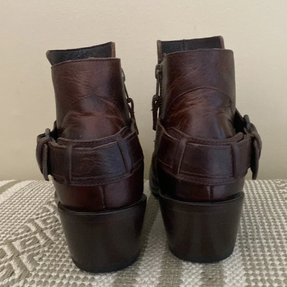 JB Dillion brown leather buckle ankle boots size 8 women’s rustic cowgirlcore